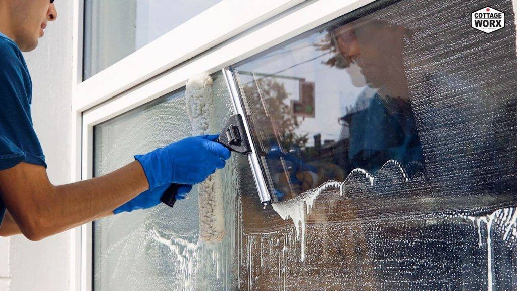 Professional window cleaning services in Haliburton for cottages and rural homes